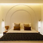 Casa Yellowstone 4Br - Seminyak